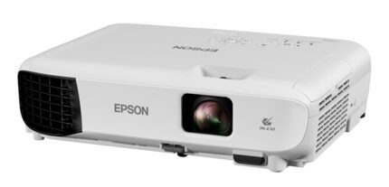 Epson EB-E10 DATA projector with bag case